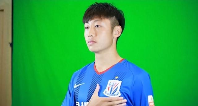 关于上海申花发布备战花絮，今晚官宣签约，西甲任务艰巨，资深球员宣示担当的信息