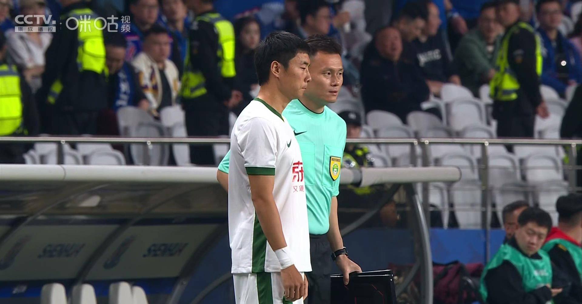 关于上海申花发布备战花絮，今晚官宣签约，西甲任务艰巨，资深球员宣示担当的信息